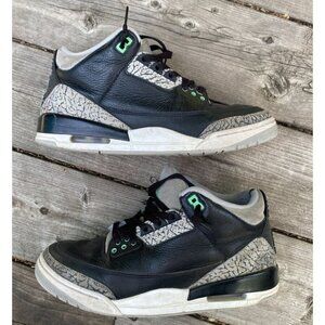 2023 Air Jordan 3 Retro "Green Glow" Size 9.5 Men's